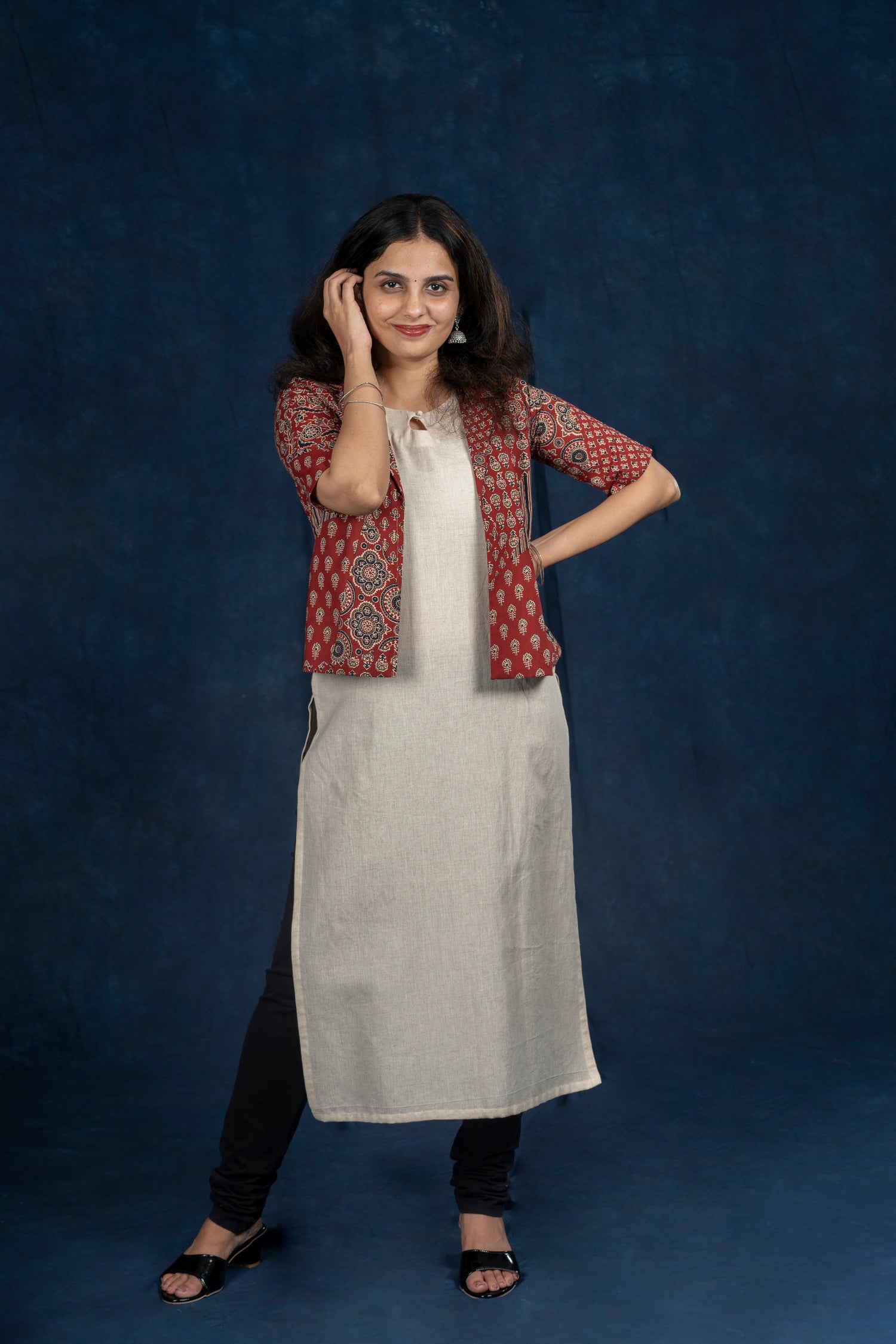 Trendy Plain Kurti With Red Shrug Jacket at Rs.799/Piece in kottayam offer  by Kamaneeya